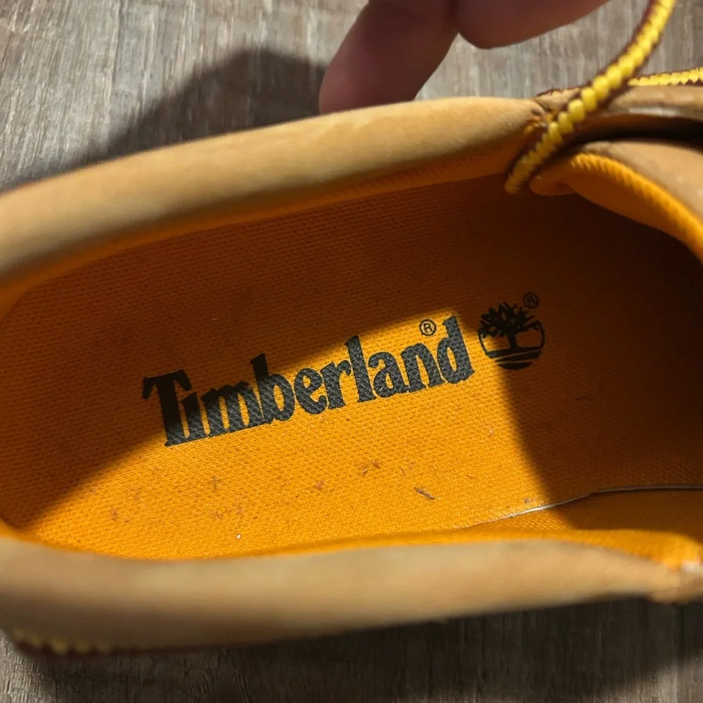 Timberland men’s boat shoes new buck 9.5 S22